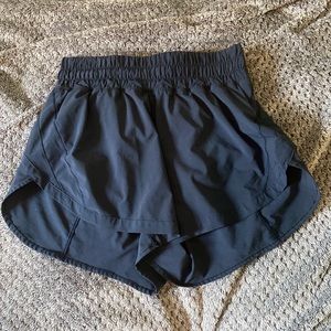 LuLuLemon Track That HR 3” short